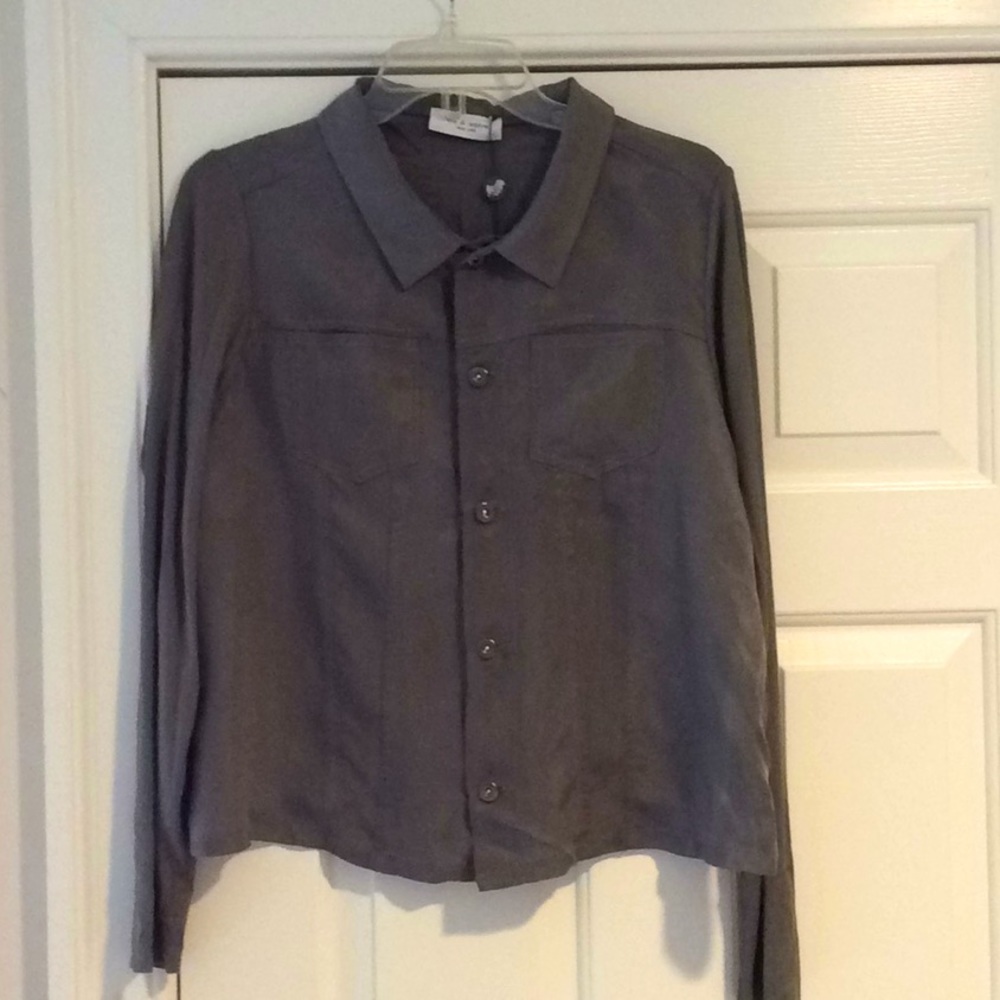 Lola And Sophie women’s button down khaki shirt